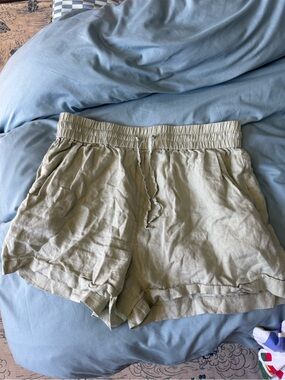 & Other Stories Olive Drawstring Linen-Blend Athletic Shorts
